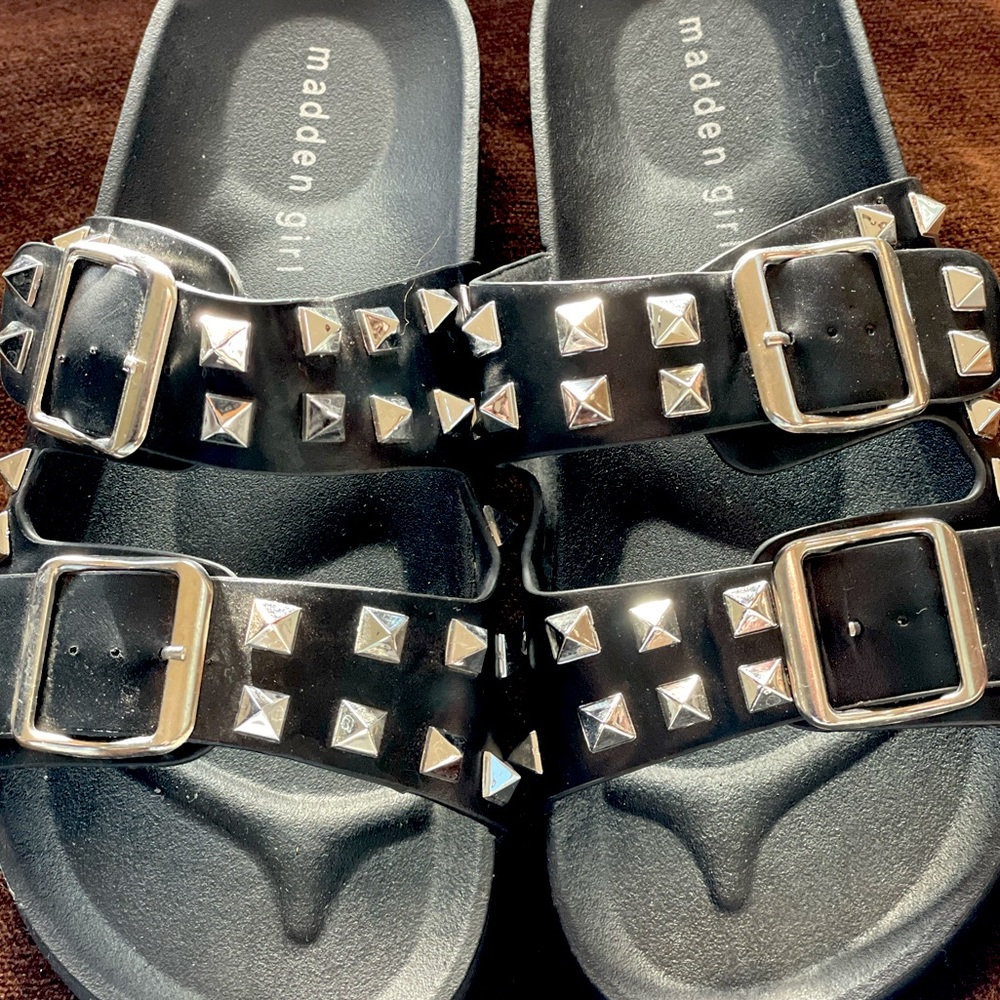 Madden girl black with silver spikes size 6